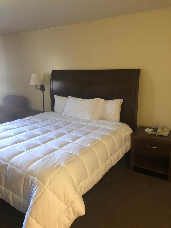 Simple Rewards Inn Shelbina Exterior foto