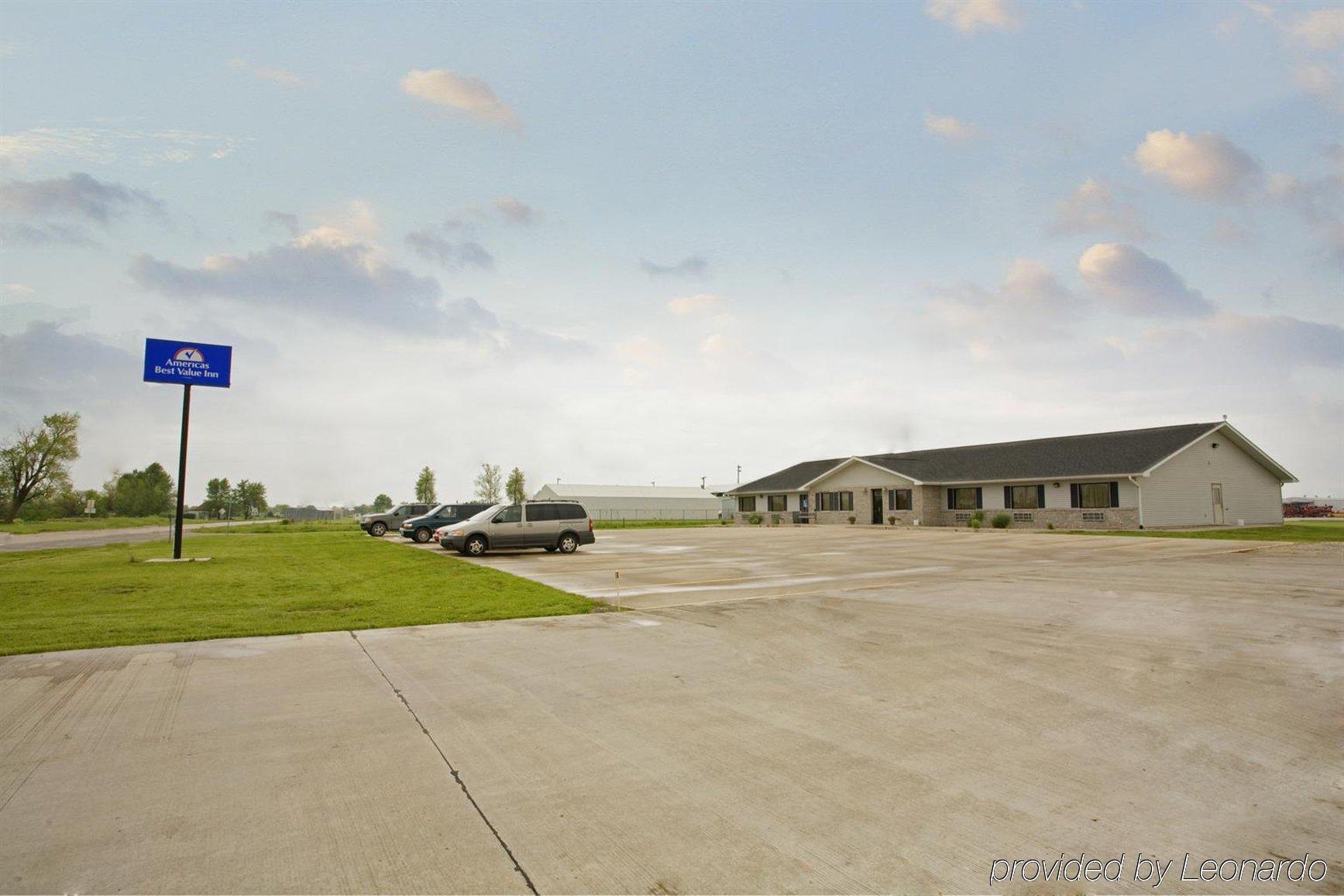 Simple Rewards Inn Shelbina Exterior foto